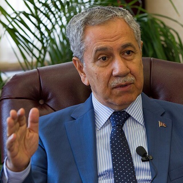 "15 dakika uğradı"