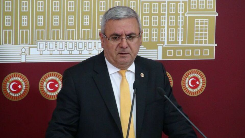 Metiner'e partisinden yanıt