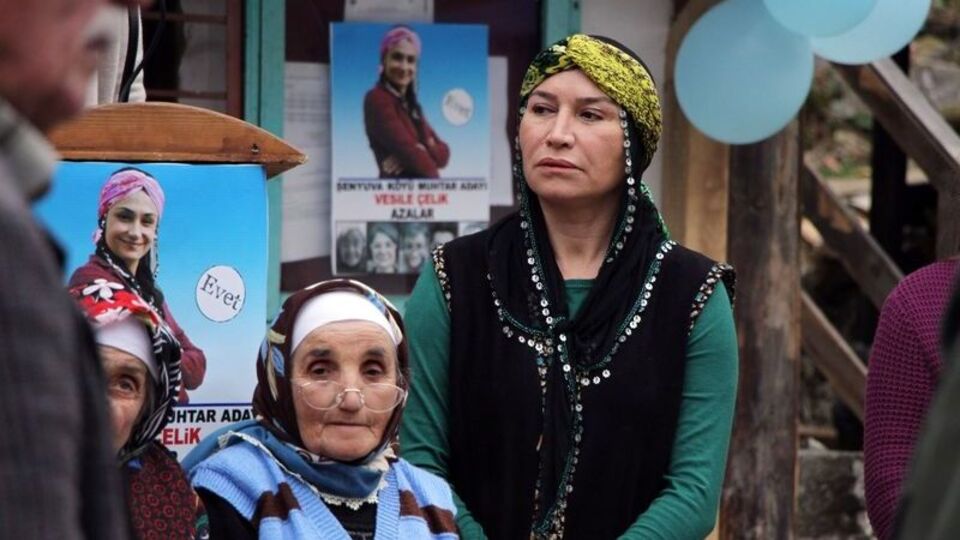 Sevdaluk'tan muhteşem seçim şarkısı!
