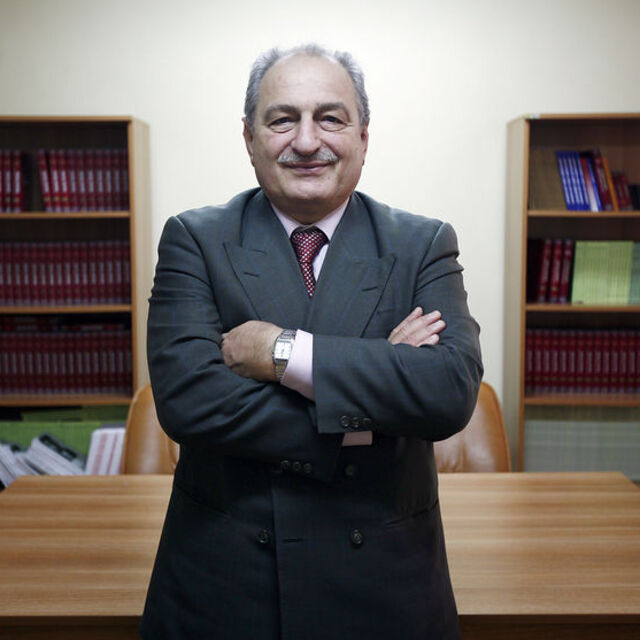 Üstünlük sosyal statüyle olmaz