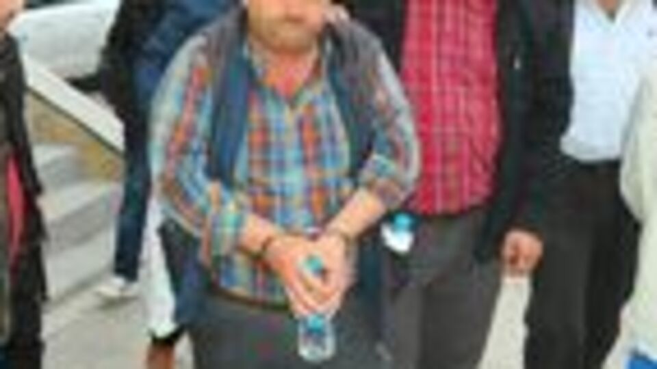 150 lira yüzünden kardeş katili oldu!