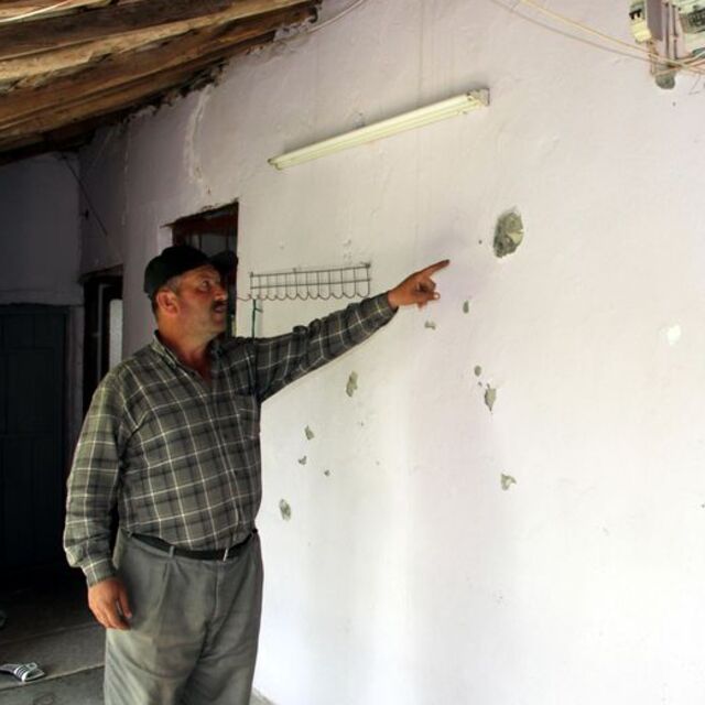 Elektrik telleri koptu, camlar kırıldı