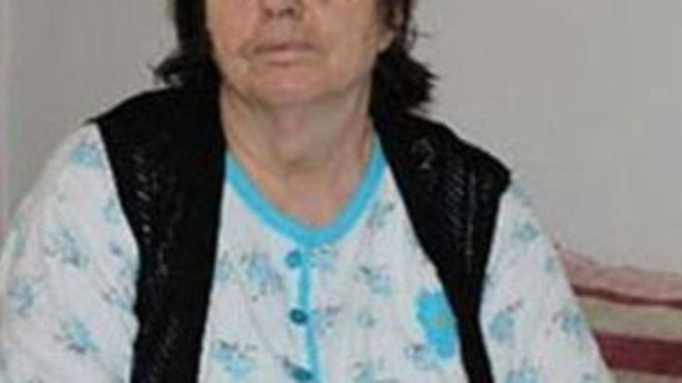 17 yıl karnında havluyla yaşadı