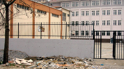 Hayalet şehirde lise krizi!