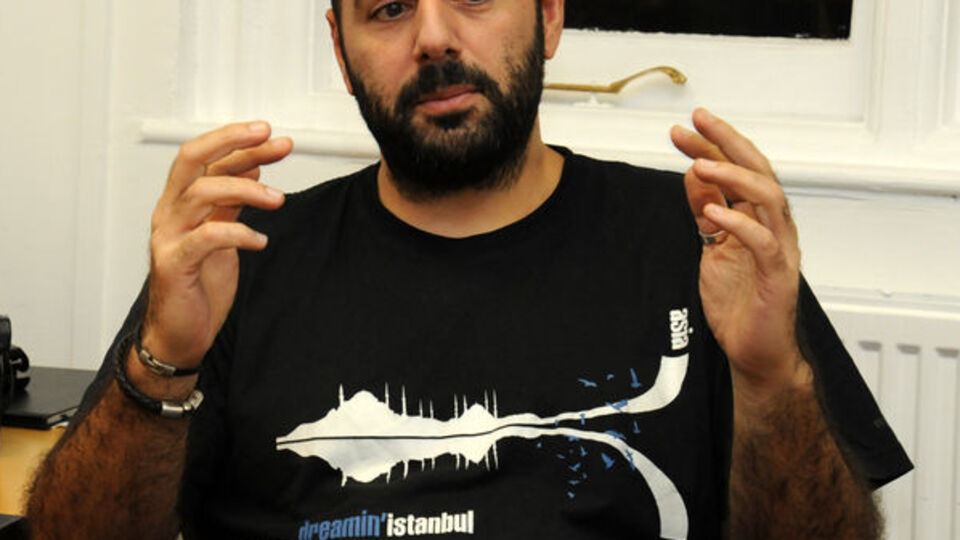 Yıldırım çarpan foto muhabiri hayatını kaybetti