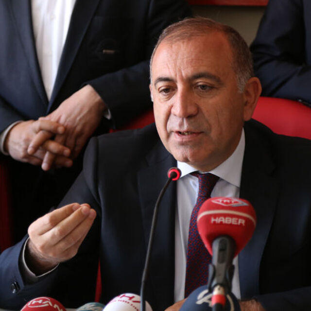 "Ben olsaydım 3-4 puan fark atardım"