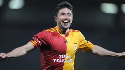 Kewell sakat sakat oynamış!