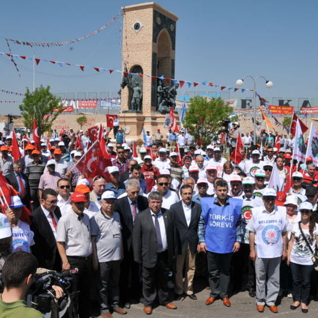 1 Mayıs'ı kim nerede kutlayacak?
