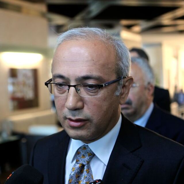 Bakan Elvan'ın Twitter programı iptal edildi