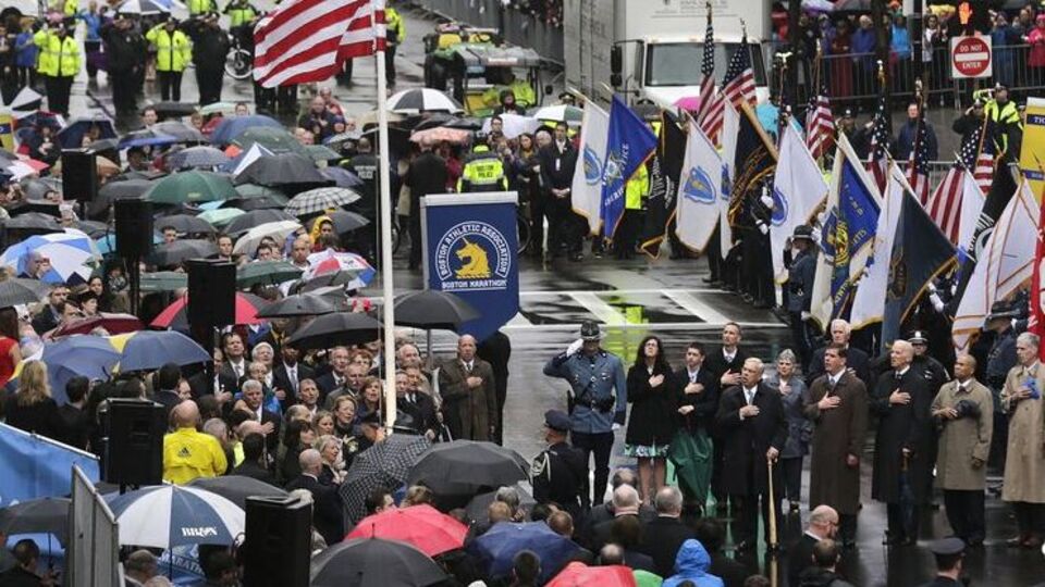 Boston Maratonu'ndaki bombalı saldırının yıl dönümü