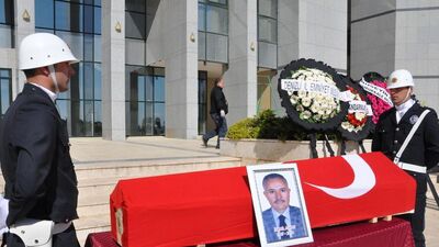 Gözyaşları Denizli Cumhuriyet Başsavcısı için!