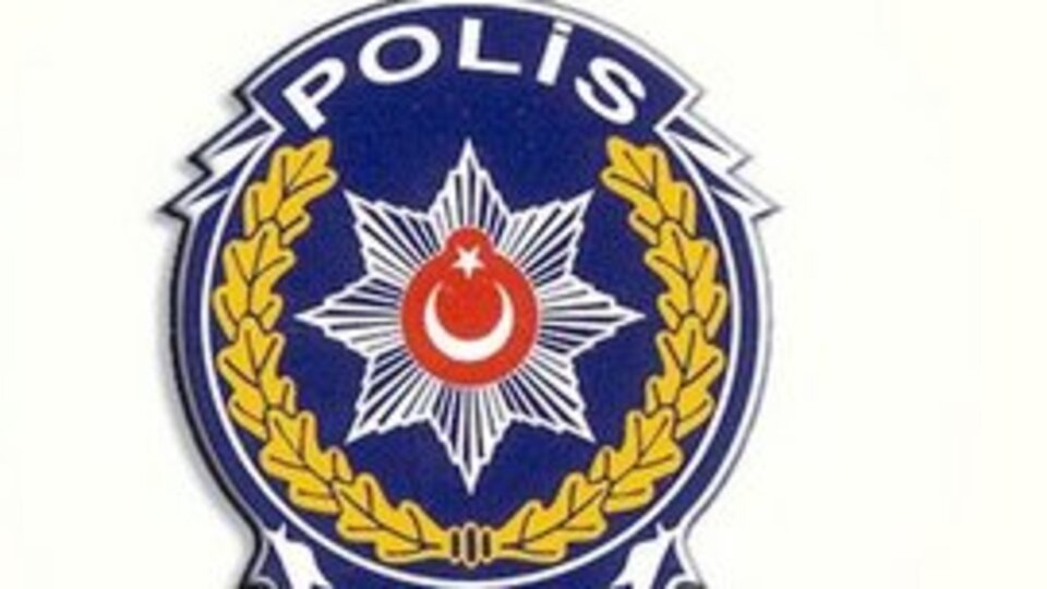 Emniyet'te deprem!