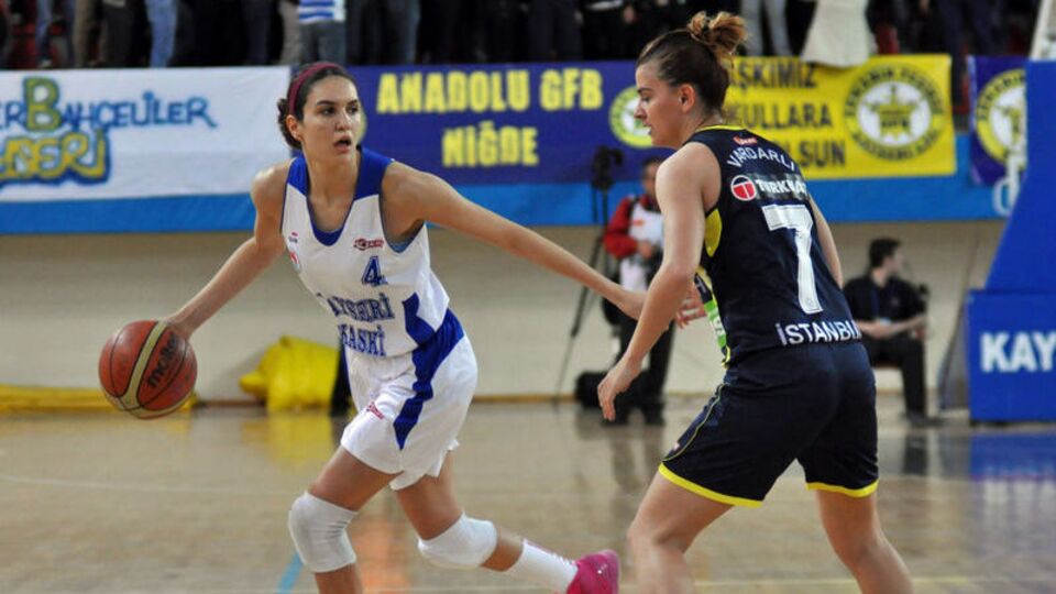 F.Bahçe finalde