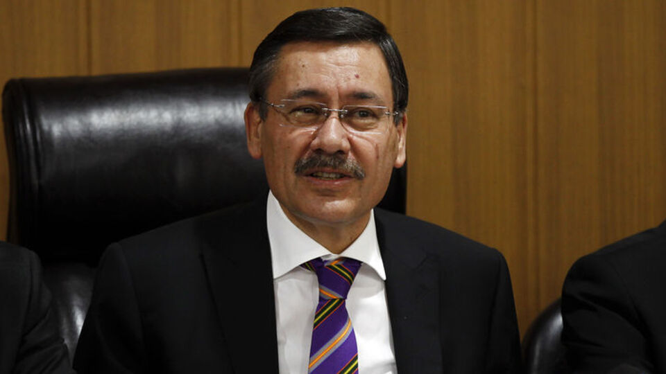 Melih Gökçek'ten flaş karar!