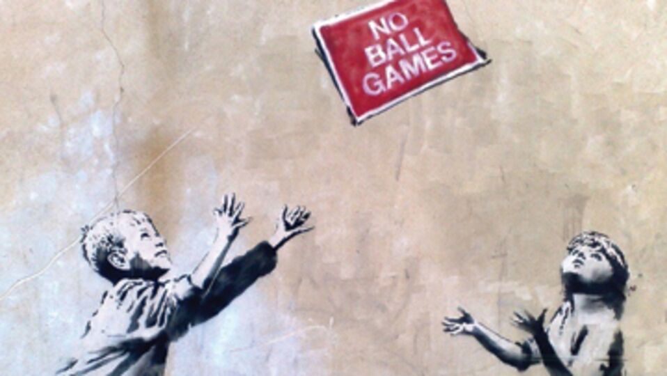 Banksy: "Bu sergideki eserler çalıntı"