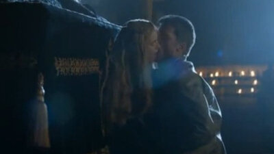 Sevişme sahnesi için pişmanım!