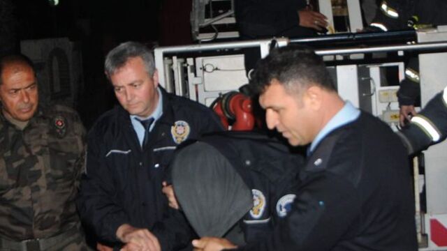 55 metrelik direkte 8 saat 'Kimlik' tepkisi