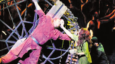 Paris'in hazin aşk hikâyesinin perde arkası