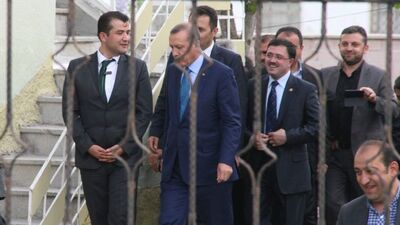 Başbakan'dan ev ziyareti!