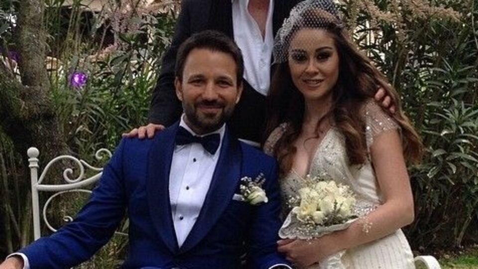 Kır düğünüyle evlendi