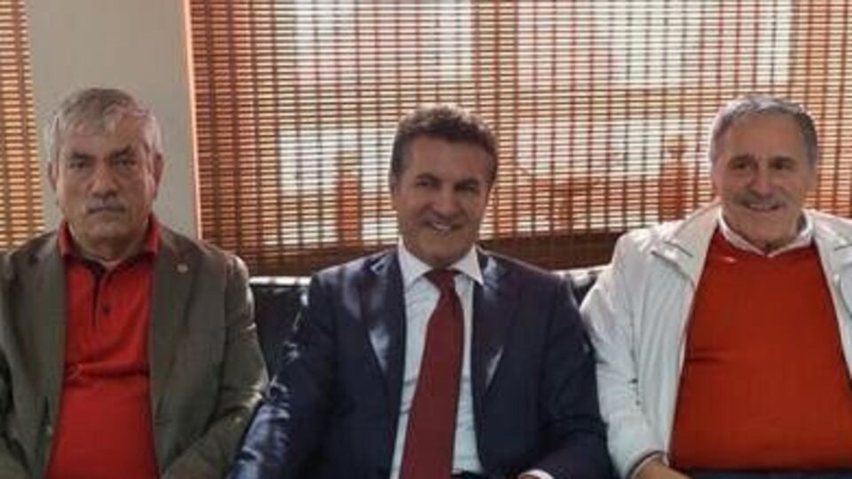 "Bu bir demokrasi ayıbıdır"