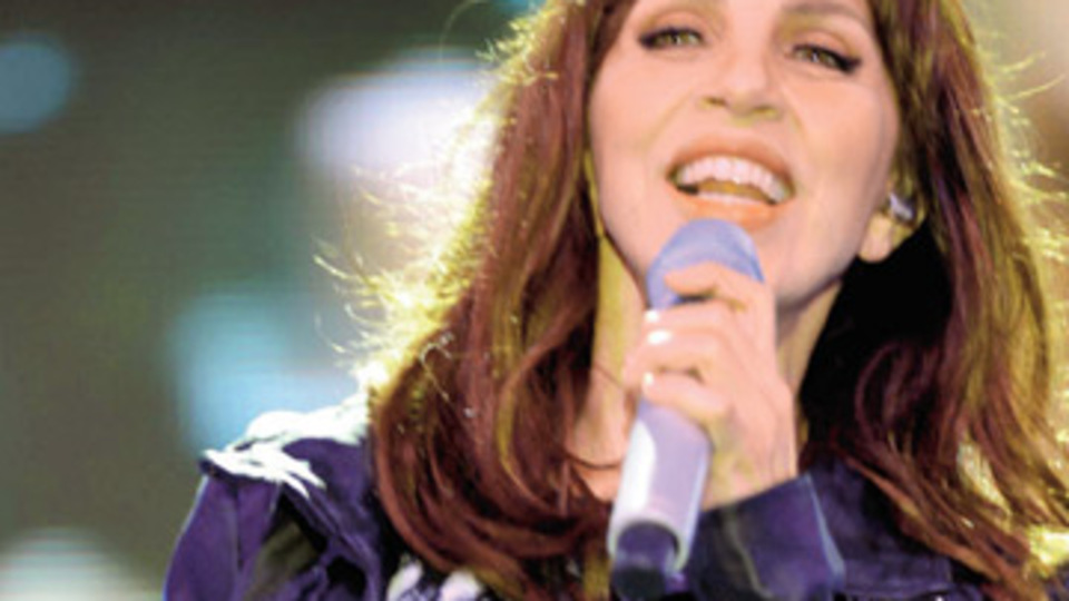 Sertab bebekler için söyleyecek