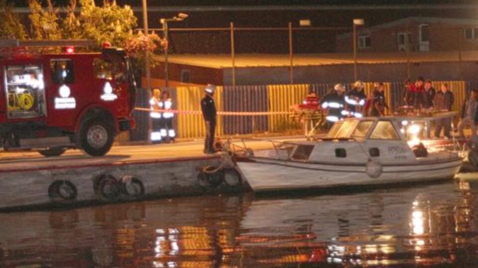 Kadıköy'de bir kişi dereye düştü!