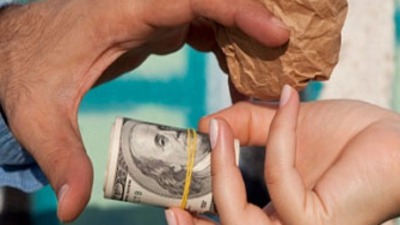 'Torbacılar tedavi merkezi çevresinde kol geziyor'