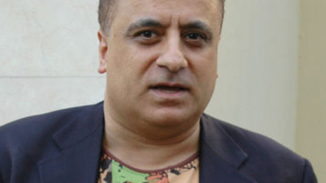 Erol Köse'ye tokat attı