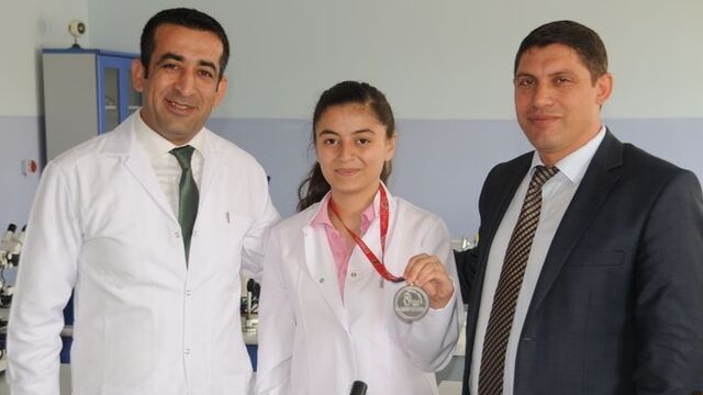 Kız öğrencinin büyük başarısı!