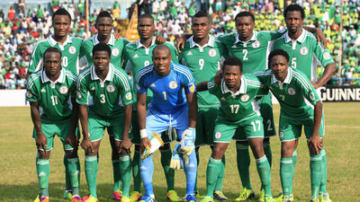 Emenike'ye milli sevinç!