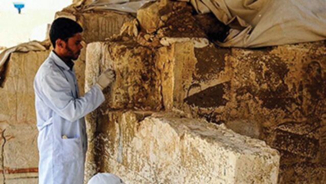 Giza'da 3100 yıllık mezar