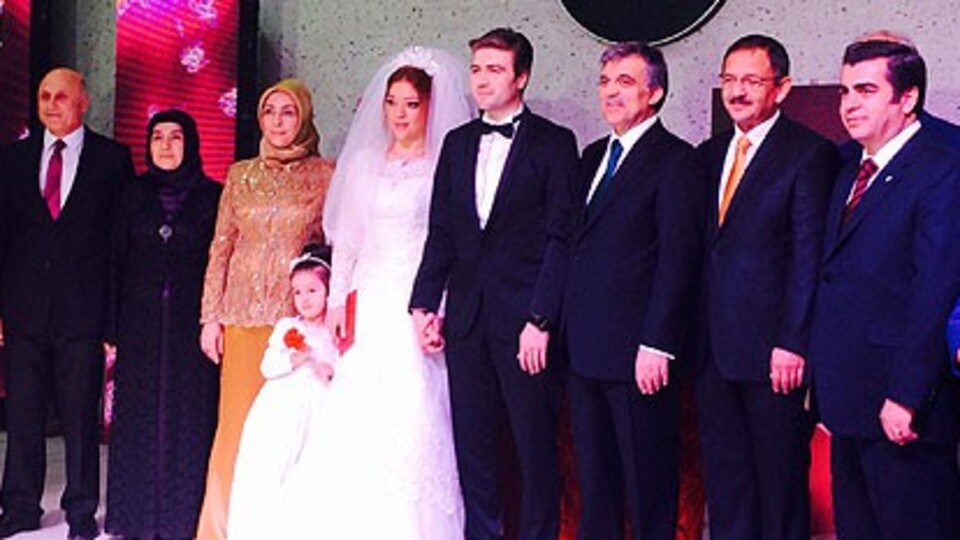 Cumhurbaşkanı Gül nikah şahidi oldu