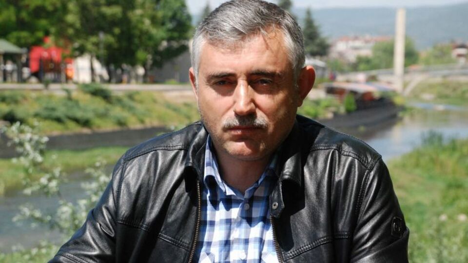 O başkan yardımcı istifa etti!