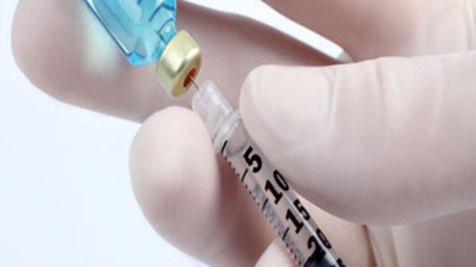 Kanser aşısı ömrü 2 ay uzattı