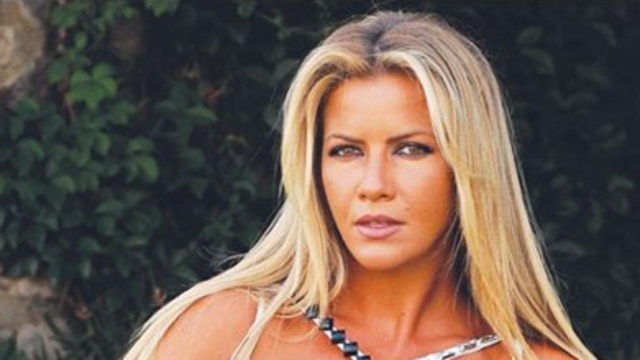 Ivana "Sert " oldu