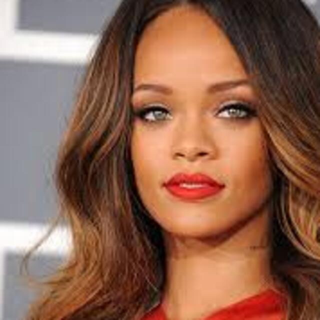 Asansör krizinde Rihanna iddiası