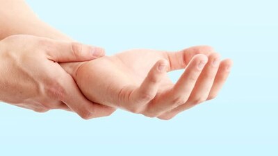 Sıcak el sıcak insan