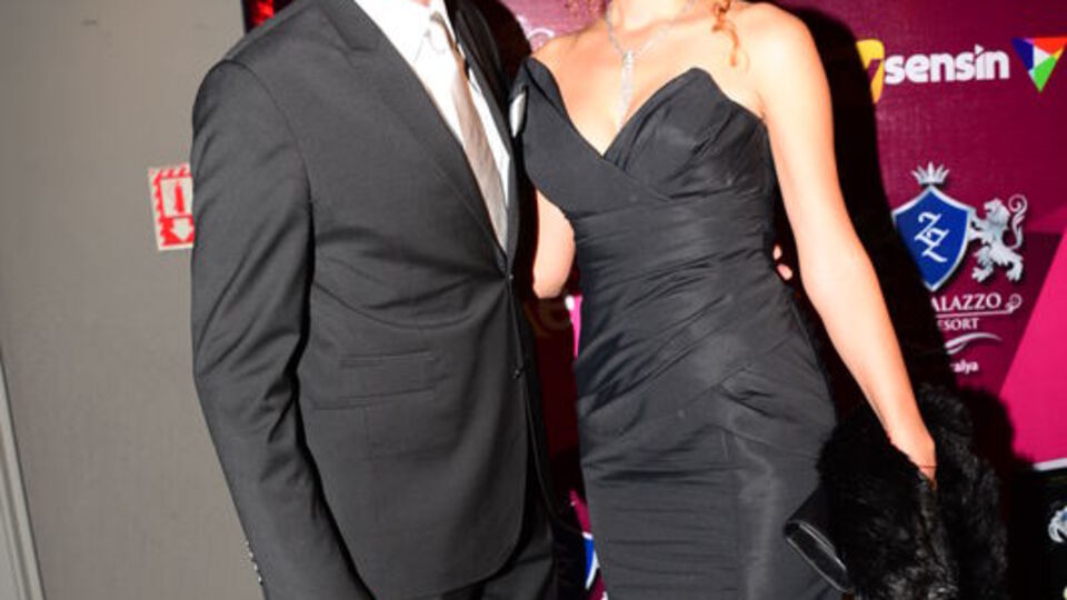 Uzun bir aradan sonra eşiyle