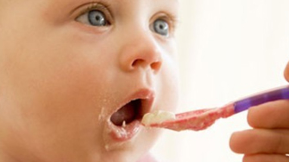 Antibiyotik bebekleri şişmanlatıyor!