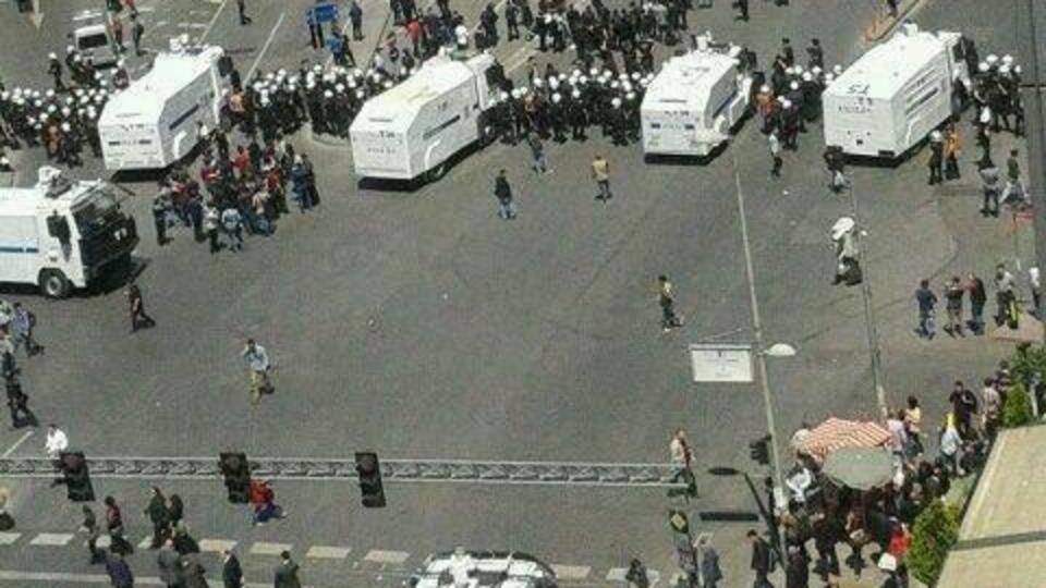 Sendikalar Mecidiyeköy'e yürüdü