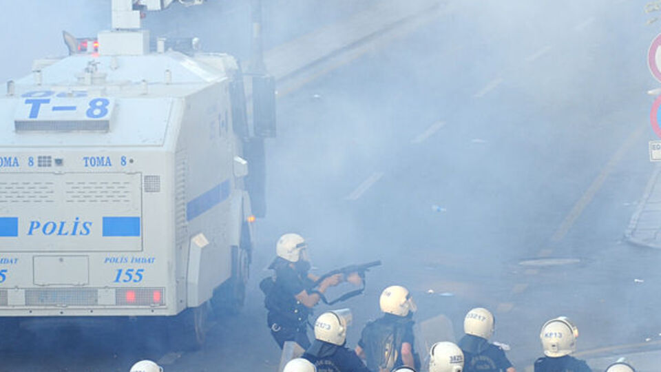 Soma'daki maden kazası eylemlerine müdahale