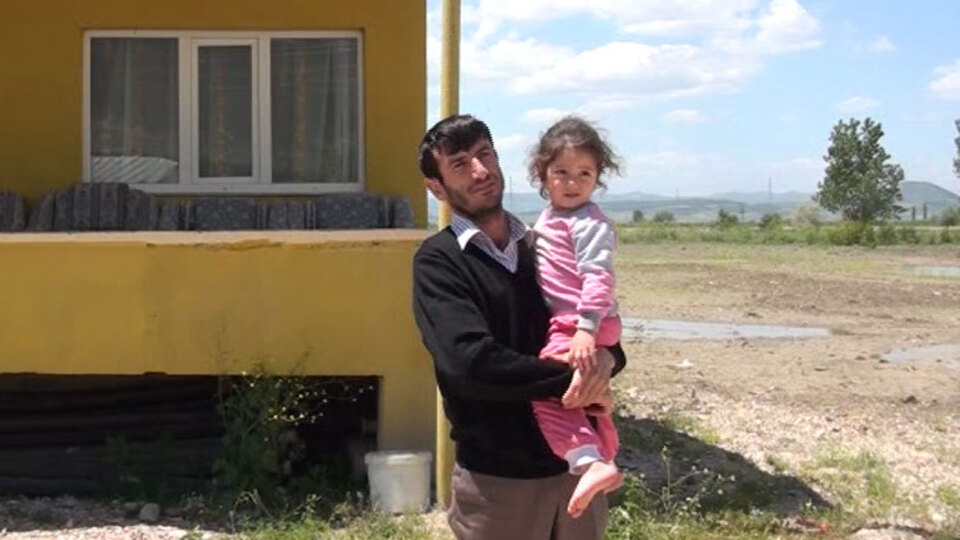 'Çizmelerimi çıkarayım mı' diye soran o işçi konuştu