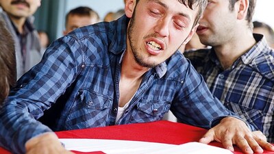 Soma'daki maden kazasında baba oğul ölüme gittler!