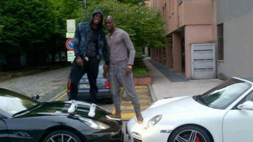 Balotelli'nin Porsche'si çalındı