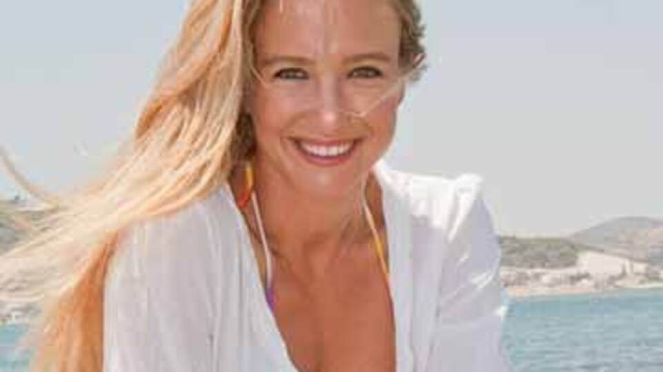 Çağla Kubat anne oldu