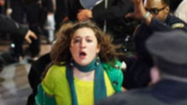 "Wall Street'i işgal et"eylemcisine hapis!