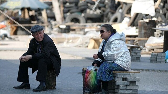 Ukrayna emekli maaş ödemelerini geçici olarak durdurdu