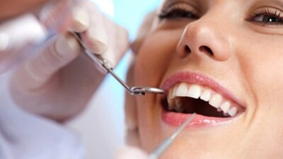 Güzel gülüşün sırrı dişlerde