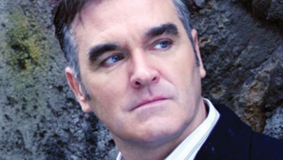 Morrissey'den 'İstanbul'a ezanlı açılış